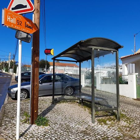 Hall 92 Quartos Com Wc Em Moradia Com Piscina A-Das-Lebres Лоурес Екстериор снимка