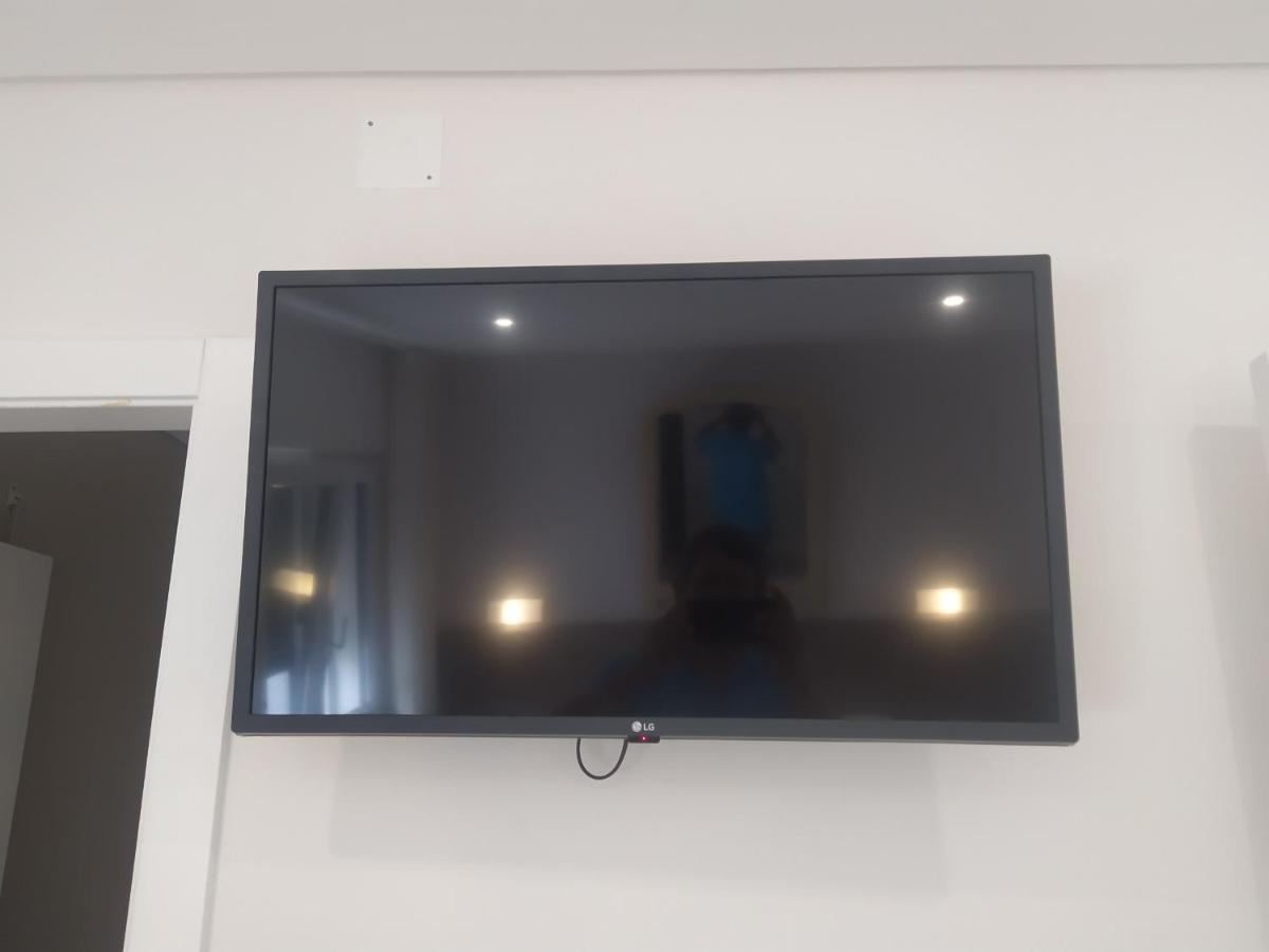 Hall 92 Quartos Com Wc Em Moradia Com Piscina A-Das-Lebres Лоурес Екстериор снимка