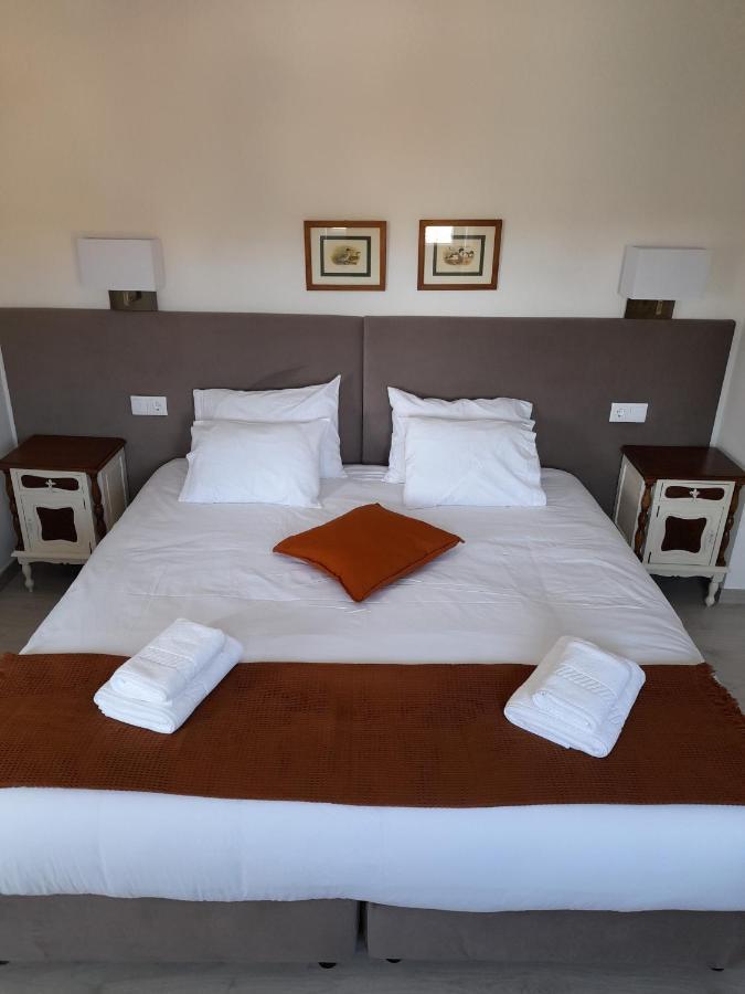 Hall 92 Quartos Com Wc Em Moradia Com Piscina A-Das-Lebres Лоурес Екстериор снимка