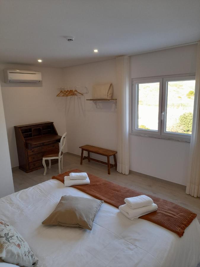 Hall 92 Quartos Com Wc Em Moradia Com Piscina A-Das-Lebres Лоурес Екстериор снимка
