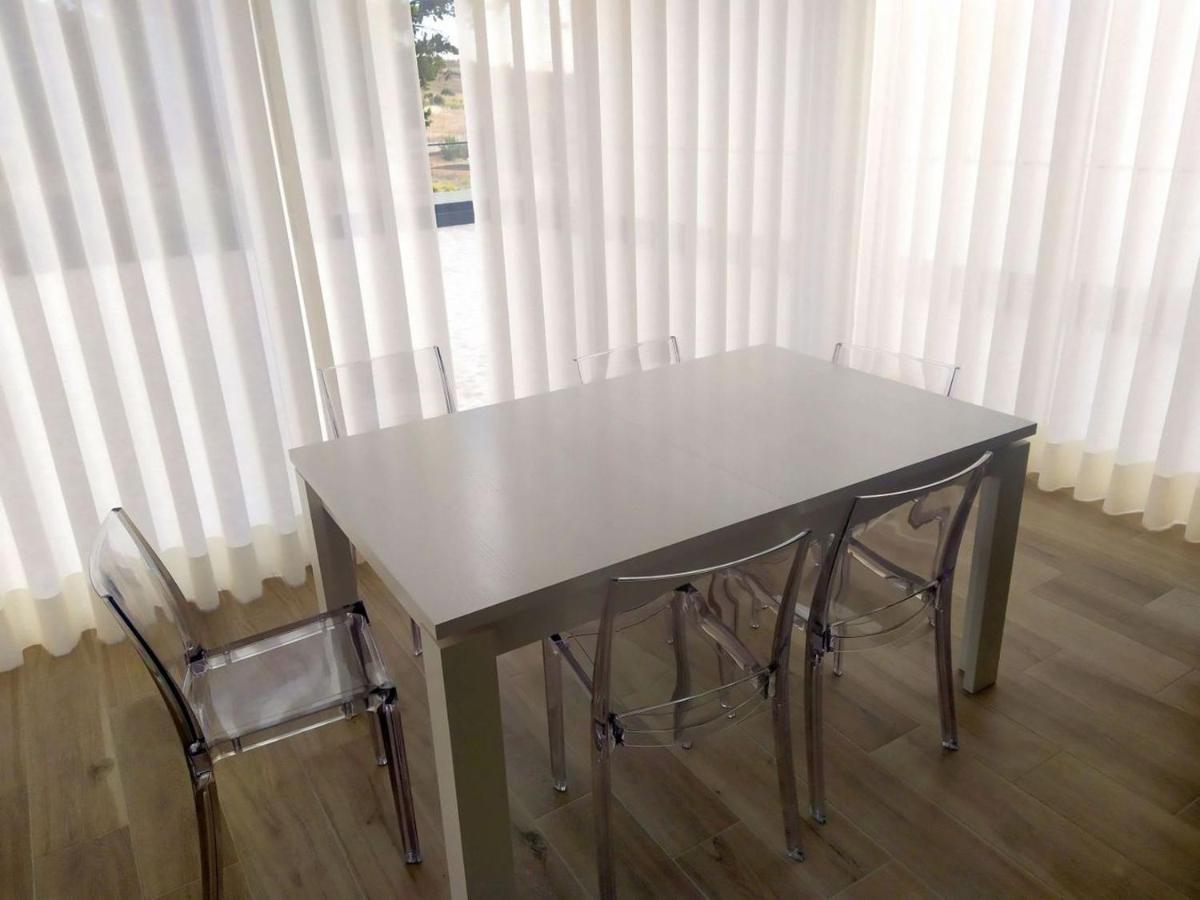 Hall 92 Quartos Com Wc Em Moradia Com Piscina A-Das-Lebres Лоурес Екстериор снимка