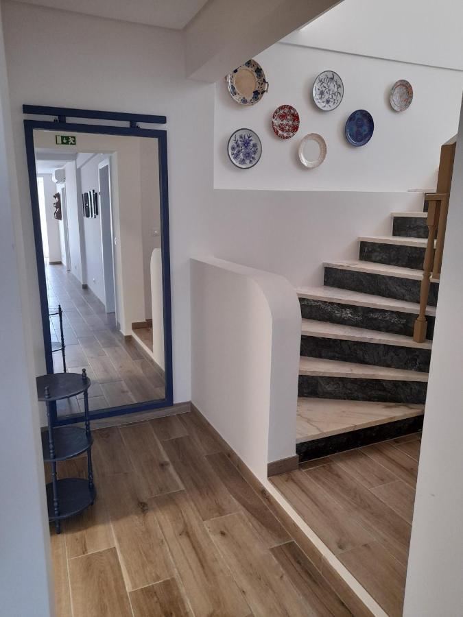 Hall 92 Quartos Com Wc Em Moradia Com Piscina A-Das-Lebres Лоурес Екстериор снимка