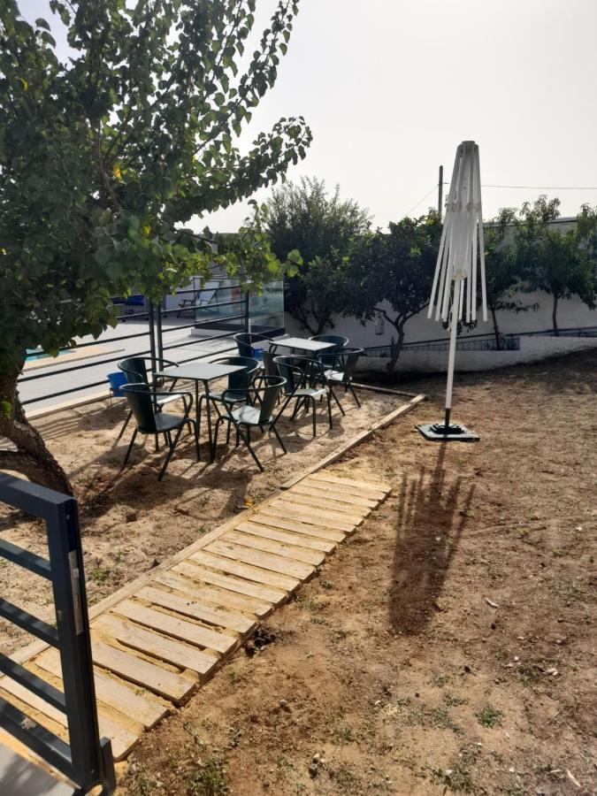 Hall 92 Quartos Com Wc Em Moradia Com Piscina A-Das-Lebres Лоурес Екстериор снимка