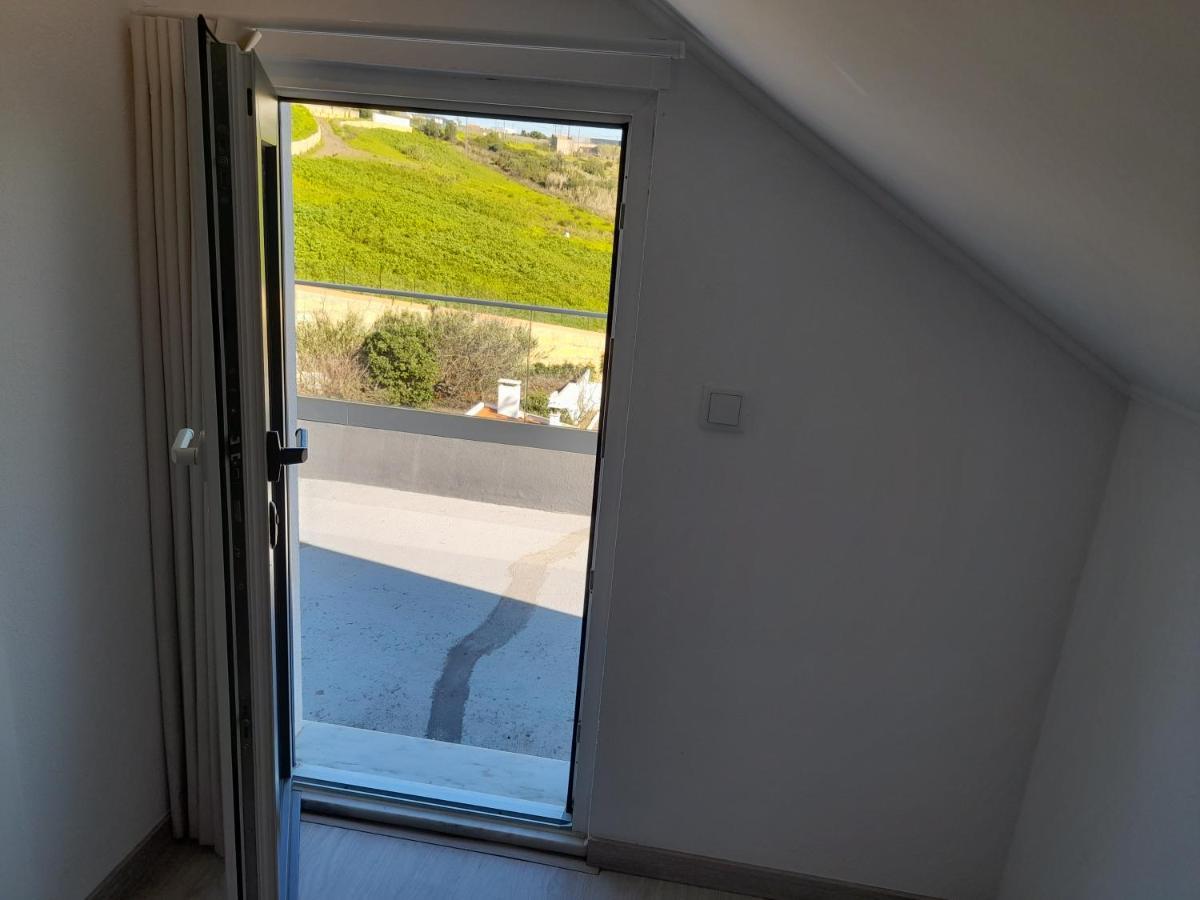 Hall 92 Quartos Com Wc Em Moradia Com Piscina A-Das-Lebres Лоурес Екстериор снимка